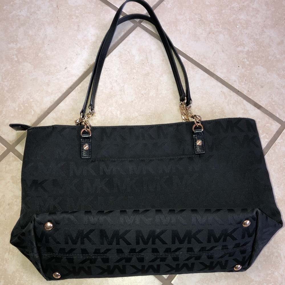 MK purse